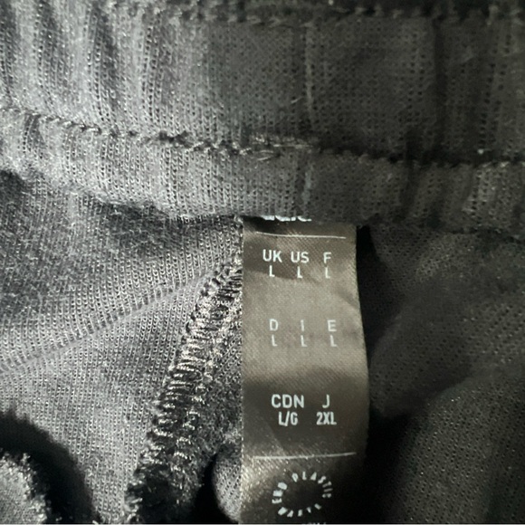 adidas 2022-23 Real Madrid Travel Pants - Black-Pink - Picture 7 of 7